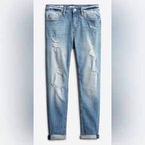 NWT VIGOSS Thompson Tomboy Straight Jean. Women’s size 10 // 26” inseam.